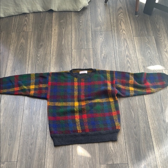 Vintage hand knit Tartan knit sweater by Bay Flower Knitting Co.,LTD oversized - Picture 2 of 10